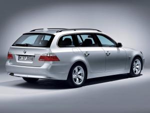 BMW 523i Touring 2005 года